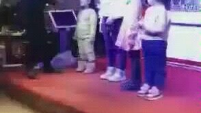 Ayah adalah ayah, anak laki-laki adalah anak laki-laki
