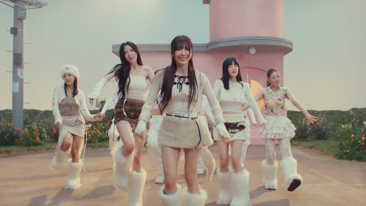 Apink - Love Me More (เวอร์ชันเต้น) (4K)