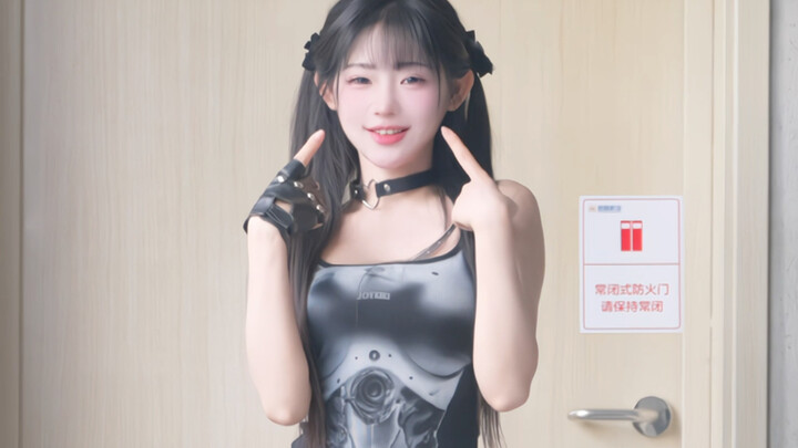 Trước tiên tôi sẽ nhảy theo bài hát solo của Nayeon! "ABCD"!