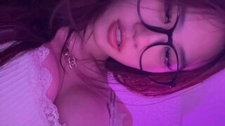 🥰🤫