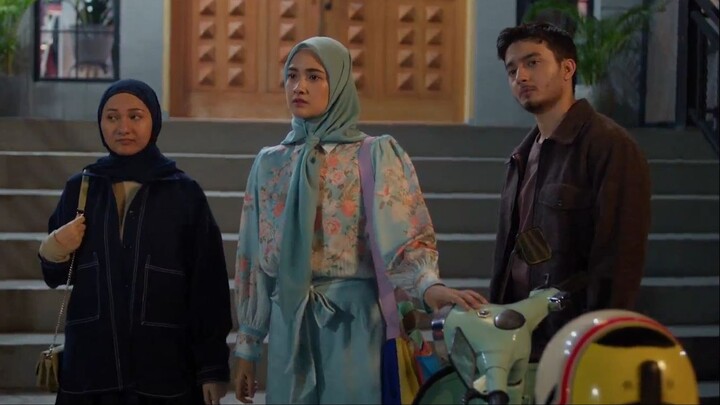 Pantaskah.Aku.Berhijab.
