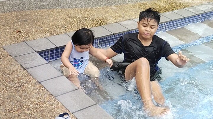 swimming si sevi