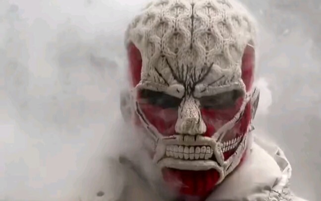 How would you rate the headgear of "Attack on Titan"?