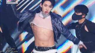 ใส่ชุดชั้นในออกไปข้างนอกเหรอ? เสื้อหาย! ชินวอนโฮ โชว์เพลง "Eye On You" 2020227 Inkigayo