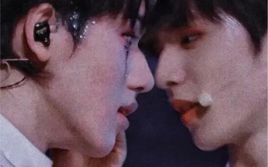 [Wenxuan] Liu Yaowen, why do you always tease him?