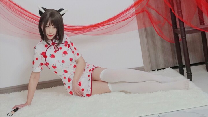 [Vertical screen] Isn’t this waist twisted enough to satisfy you?