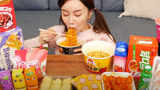 [Mukbang] - Đồ ăn ở cửa hàng tiện lợi Hàn Quốc