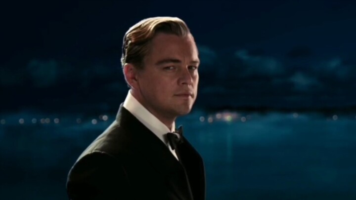 "โลกไม่สนใจความนับถือตนเองของคุณ ทุกคนเห็นเป็นความสำเร็จของคุณ" - The Great Gatsby