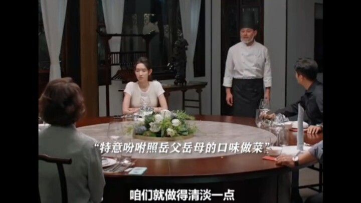 Sorry, Uncle and Auntie, the U.S. President just called on short notice! That’s why I’m late!