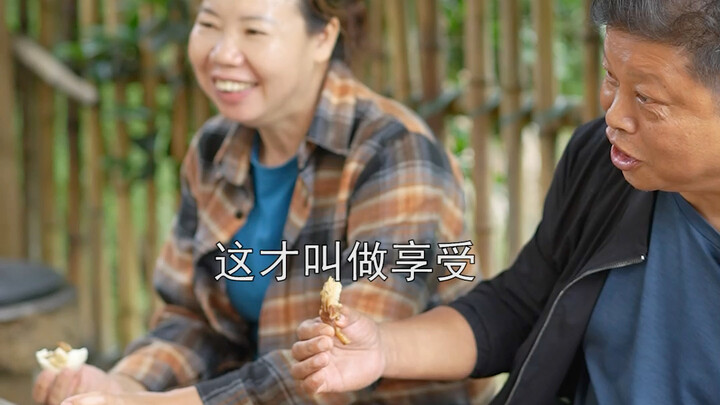 As your parents grow older day by day, make sure to give them the very best in their golden years!