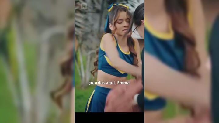 [EN SUB]Sirviendo a mi rival en español #SHORT DRAMA