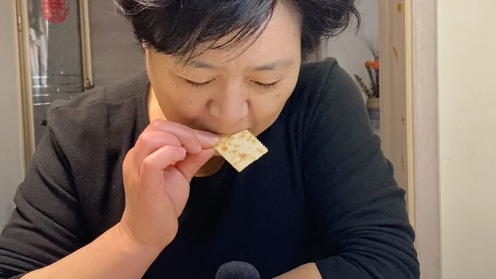 How hard is it to eat without making more than 60 decibels?