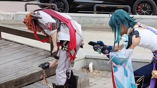 لنحمِ طيور السنونو الجلدية، بدءًا منك ومني