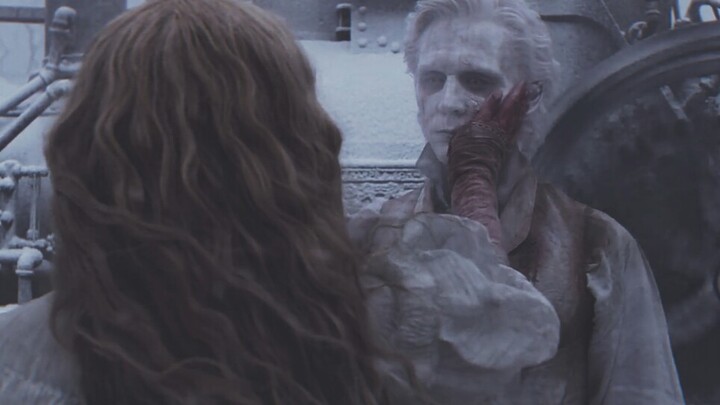 Tom Hiddleston ‖ Such a handsome ghost