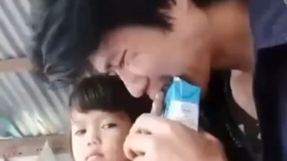ngày 1/6 vui vẻ :)))