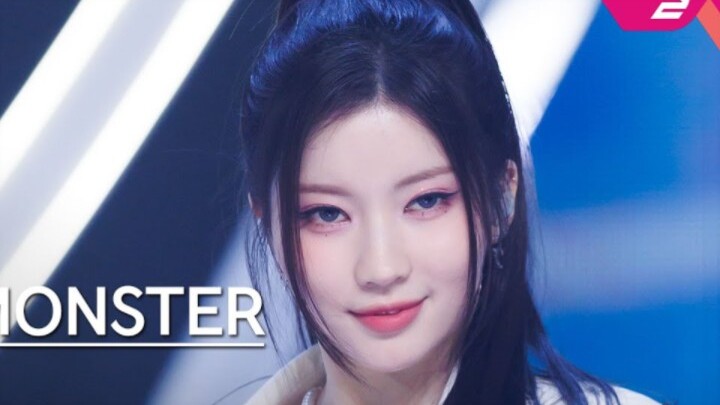 High ponytail—so cool! [ASA] "Like That" debut stage in a white suit—HD straight-shot recording!