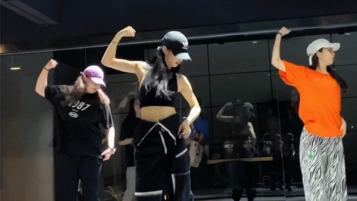 【Fresh Tangtang】City Girls (Cheshir choreography) Lisa practice room version dance Tangtang dance