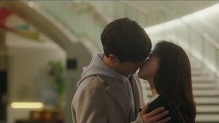 Story of Park's Marriage Contact episode 11 romantic kiss scene