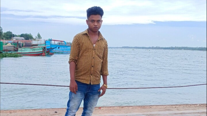 রাজিবুল মোল্লারাজিবুল মোল্লাপাগলা বাবারাজিবুল মোল্লা.মাতাল রাজ্জাকশিশু কালে গেলো দিন