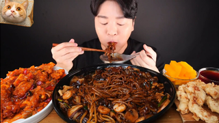 Mukbang mì tương đen với thịt chiên giòn và thietj chiên giòn sốt cay #mukbang #mukbangASMR