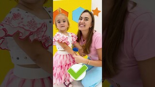 Learn Shapes with Baby Alice and Mom!