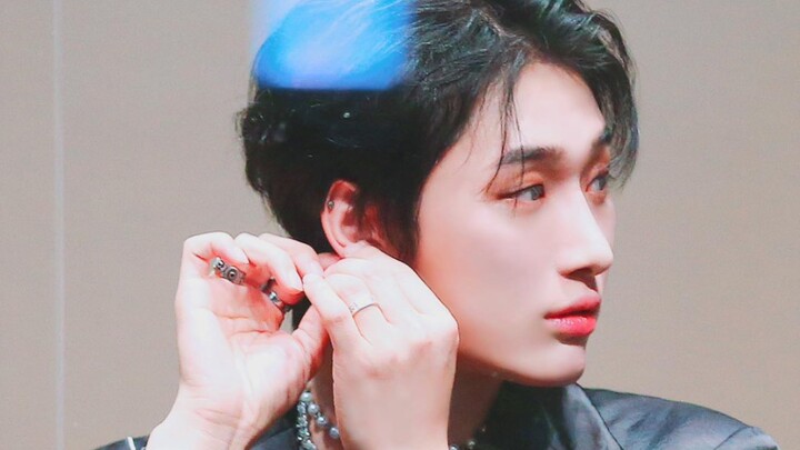 【Kim Jae-han】“Đây là một chú chuột hamster loay hoay quản lý biểu cảm nhưng thất bại, rồi bị pháo ho