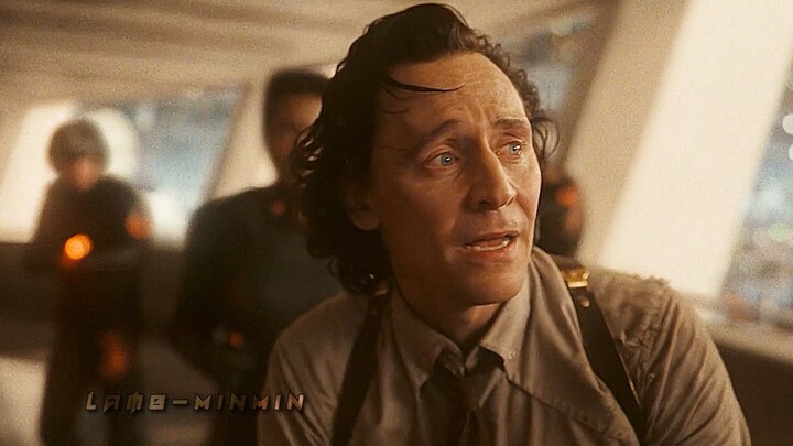 Loki returns to the Time Management Bureau and finds that he has slipped through time.