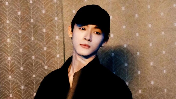 ถึงแม้จางว่านอี้จะดูซื่อตรงมาก แต่ฉันก็สัมผัสได้ถึงความกดดันทางเพศของเขาจริงๆ ใครจะไปเข้าใจล่ะ