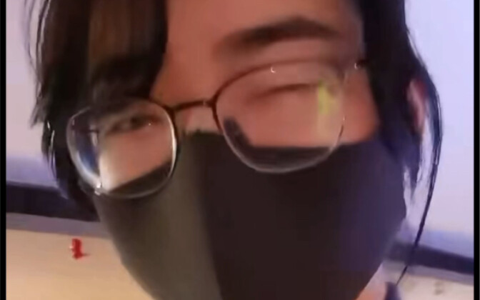 【魔法Zc目录-直播切片】猝不及防的露脸 这就是13岁美少女的真面目嘛！