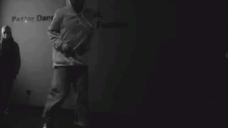 غلاف رقصة Yummy-Bada Lee
