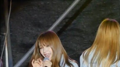 151006 EXID [HaNi 哈妮] - Ah Yeah @Chosun University oleh Glass Coating