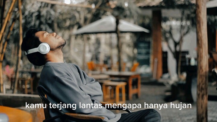 "bila jalan yg kau tempuh itu berat,maka kau sedang menempuh hal  berat"