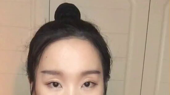What to do when your hands are weak while doing a handstand? [Mona]