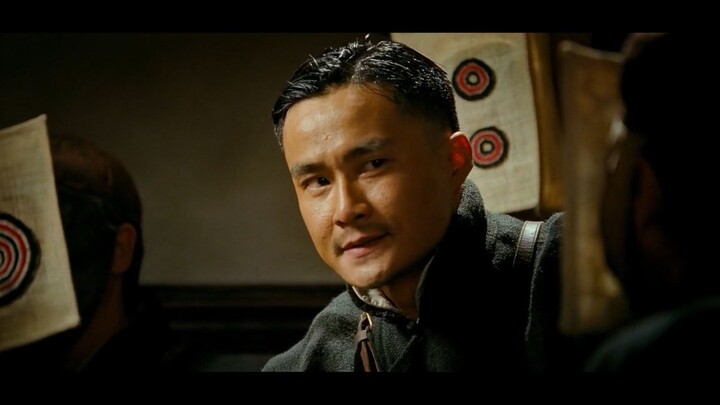 Tuan Huang memerintahkan kita untuk membuat mereka kacau! Tunggu saja bagaimana aku membuat mereka k