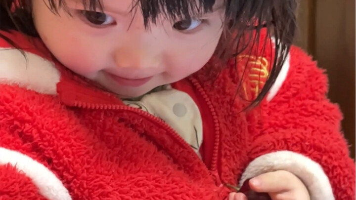 Nuôi con được trăm ngày, cuối cùng cũng có dịp phát huy rồi!