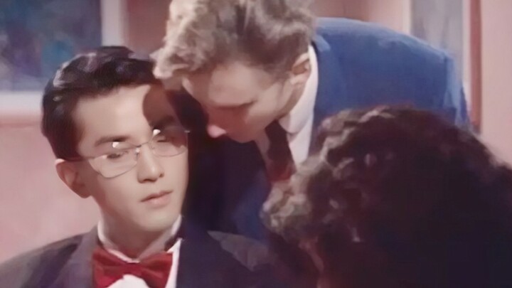 【ลูกน้องสุนัขแสนดีผมทองจู่โจม × ซีอีโอเย่อหยิ่งปากจัดถูกกระทำ】“น่าเสียดายนะ คุณไม่ชอบคนต่างชาติ มองฉ