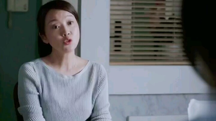 Lin Miao Miao: Haha, nggak nyangka, juara satu malah nganterin sepatuku!