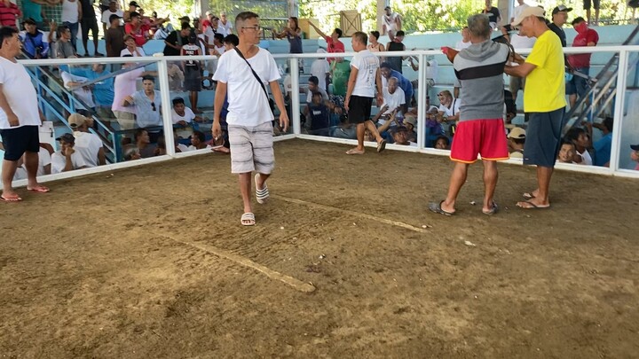 Nakapasa na sa Xsam c Red Santa😁