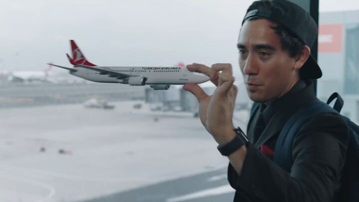 Follow the magic editing master [Zach King] to start the [Turkish Airlines] magical boarding journey