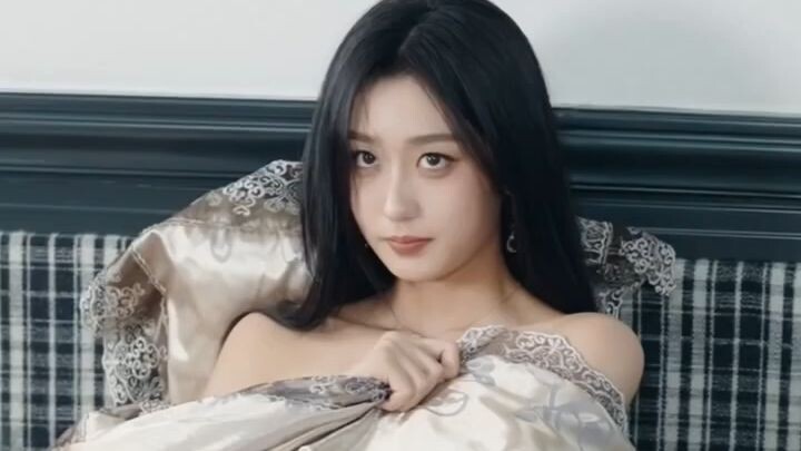 Drama China (Pria Sakit mengobati wanita kaya raya)