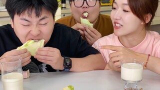 My boyfriend actually thought he'd figured it out himself—my little brother is way smarter.