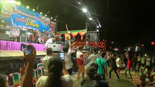 บรรยากาศก่อนขึ้นเวที|รุ่งโรจน์ เพชรธงชัย