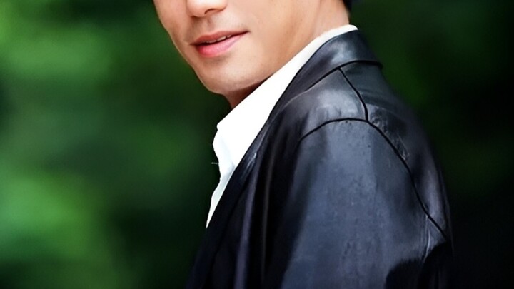 الرجل الذي قال عنه حتى إديسون تشين أنه وسيم