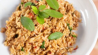 ข้าวผัดกระเพราหมูสับ ข้าวคลุกกระเพรา | ครัวอร่อยมาก