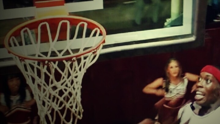 Inspiration: Even if you are at the bottom of society, you must dance with life!