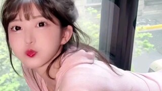 “小姐姐很快乐”