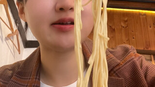 คนญี่ปุ่นทำงานหนักแค่ไหนเพื่อทำให้คุณรู้สึกดีขึ้น~