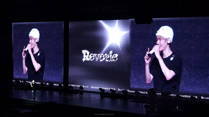 [Bian Boxian] Covers Cantonese Song "Orphan" (Original Singer: AGA) at Hong Kong Concert 250927