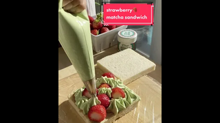 strawberry sandwich— matcha edition