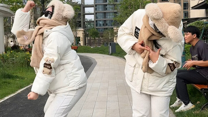 姐妹见面 低脂小视频跳起来